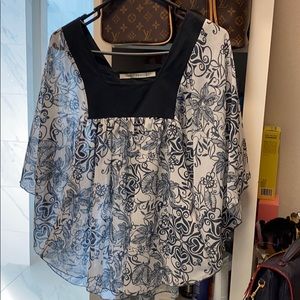 Gibson Poncho like top sz Medium